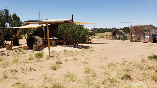 Man moves off grid to the middle of nowhere in the high desert alone